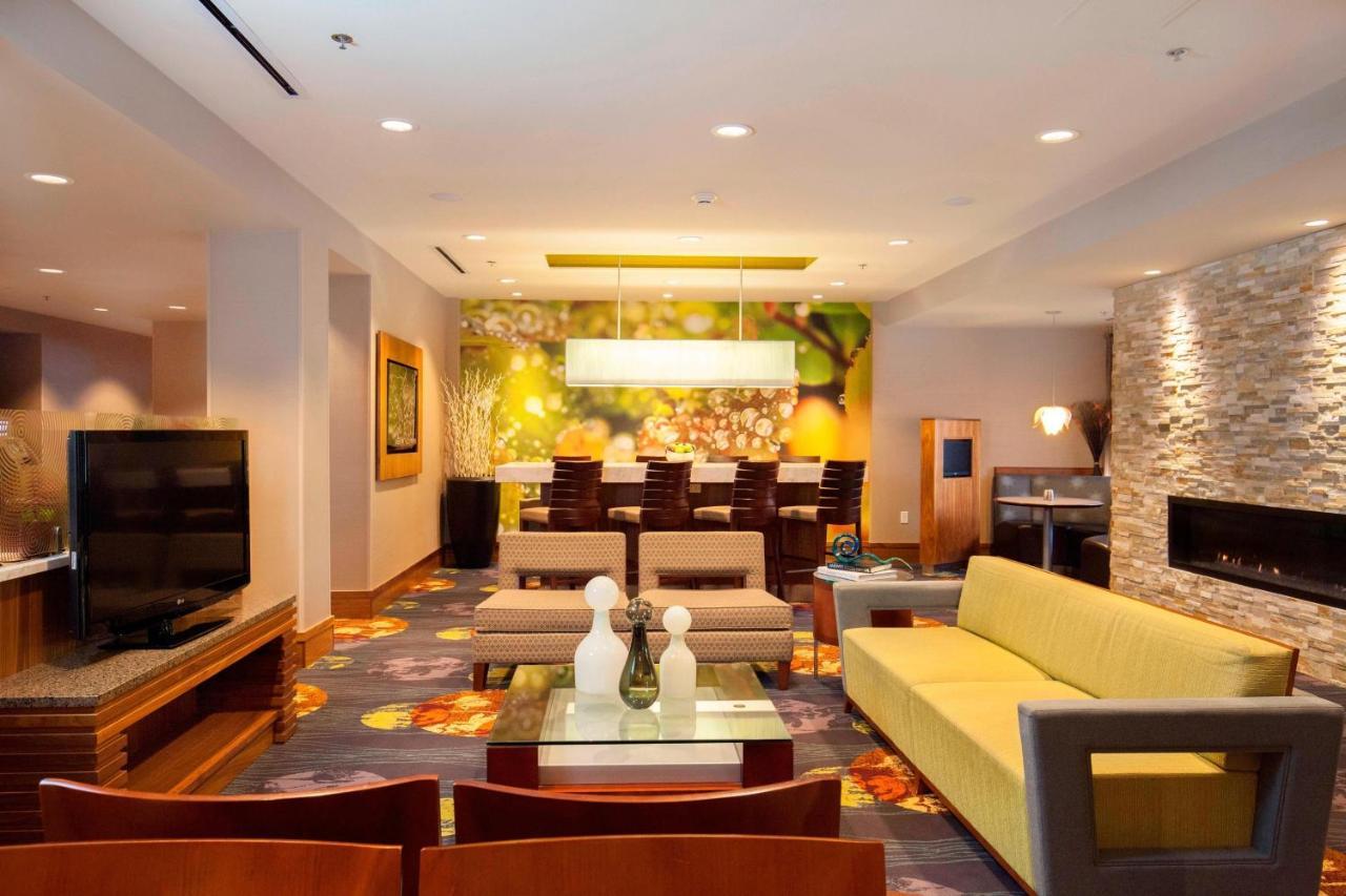 Courtyard By Marriott Ithaca Airport/University Exterior photo