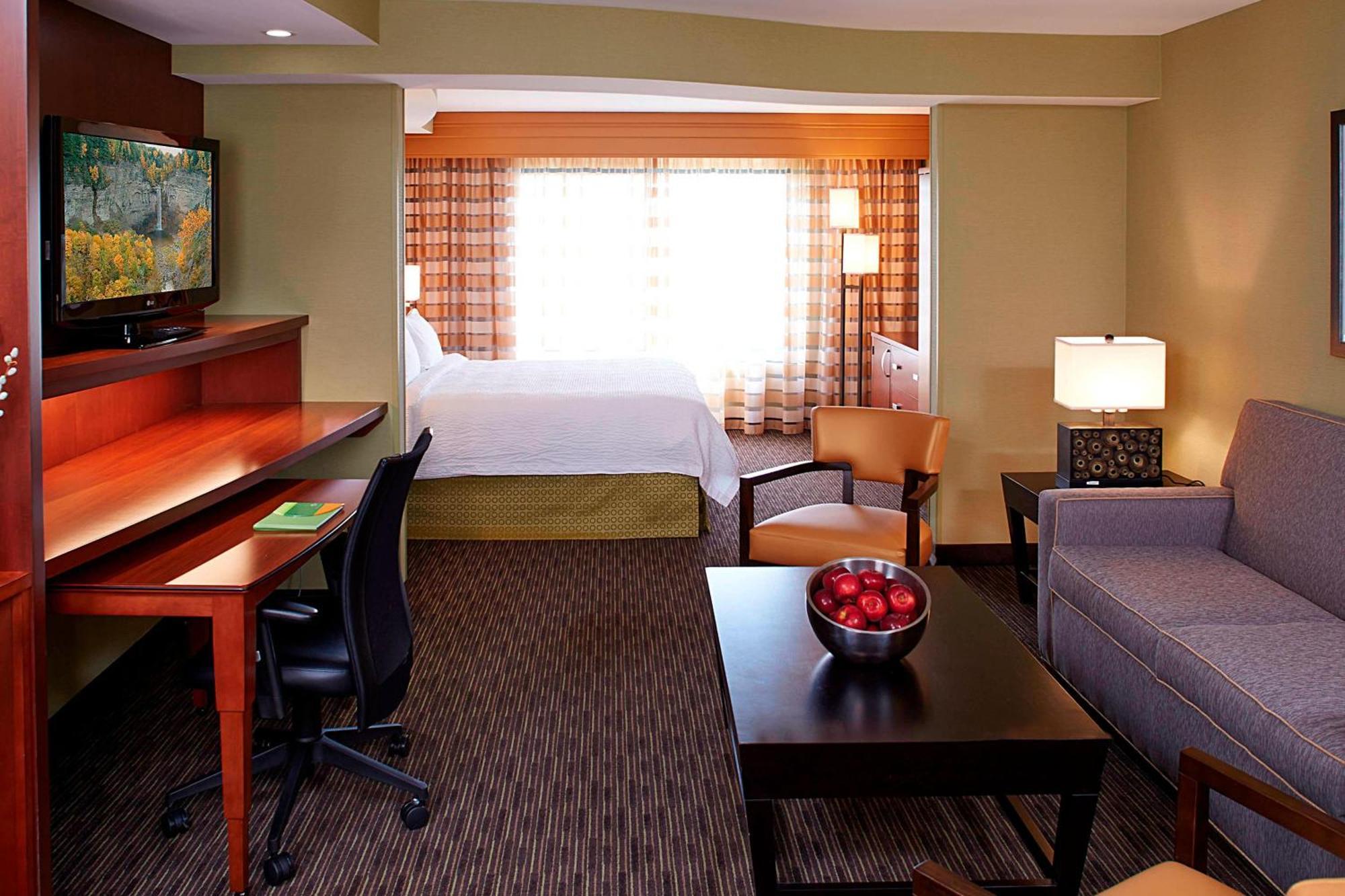 Courtyard By Marriott Ithaca Airport/University Exterior photo