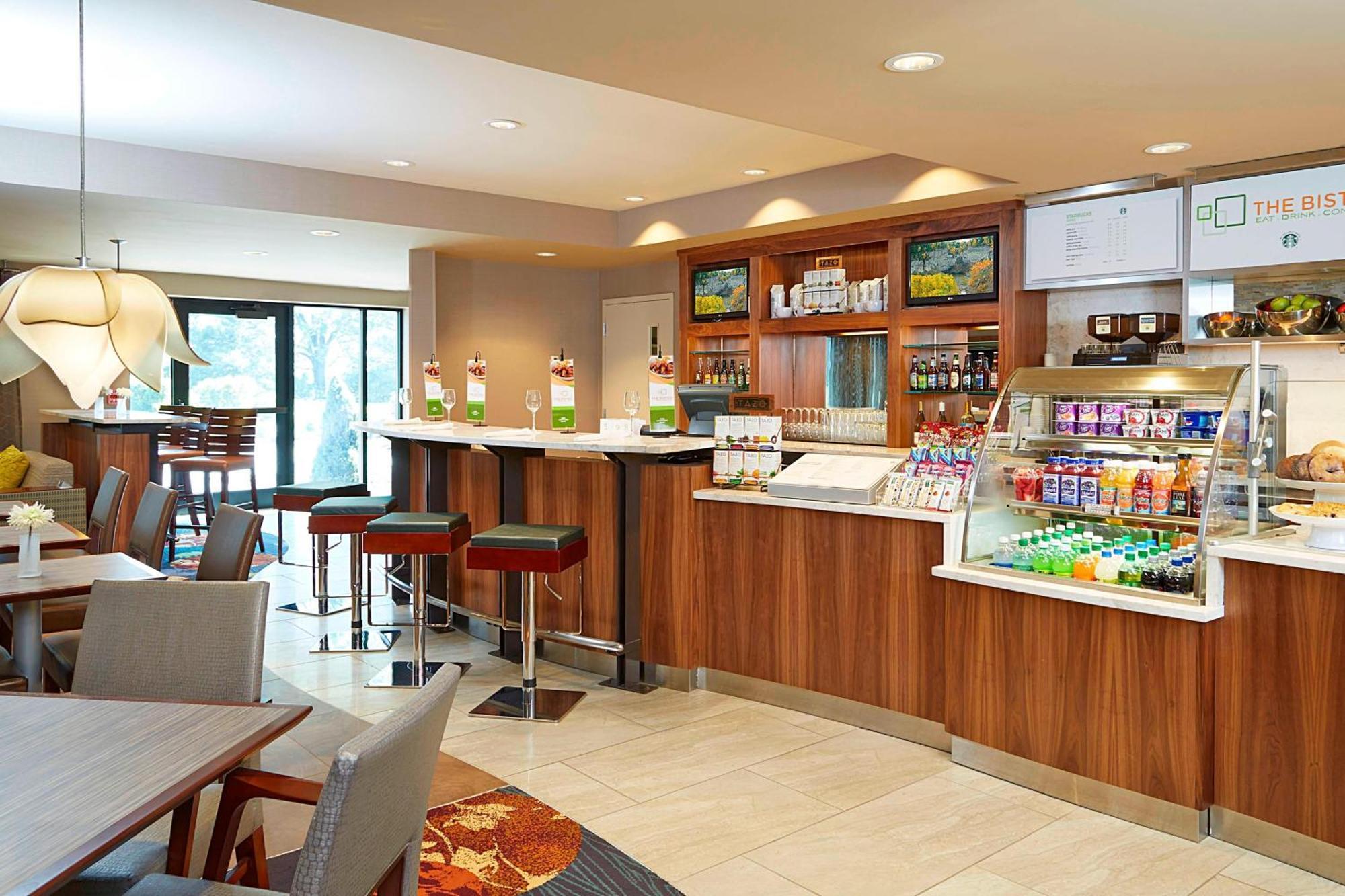 Courtyard By Marriott Ithaca Airport/University Exterior photo