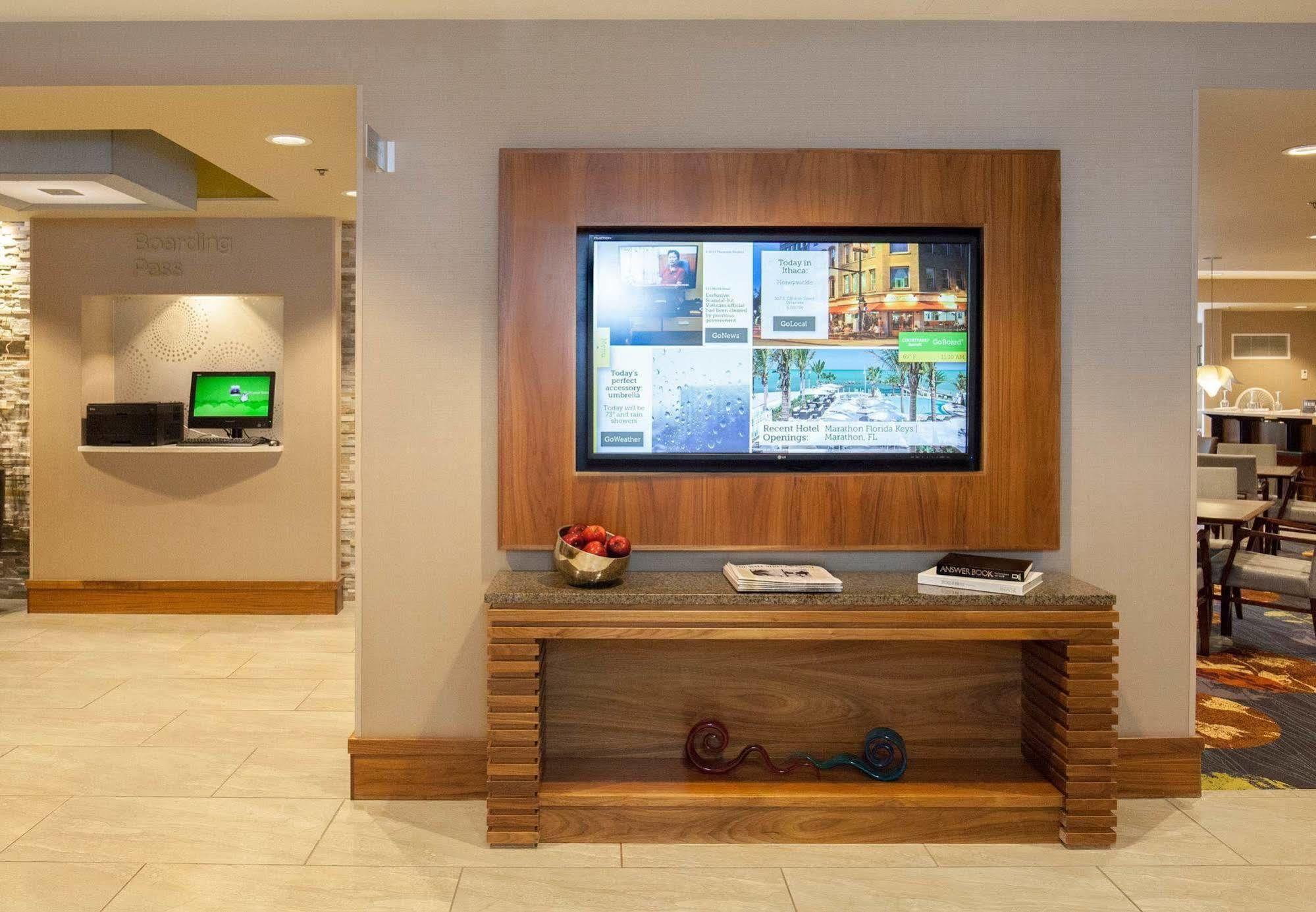 Courtyard By Marriott Ithaca Airport/University Exterior photo