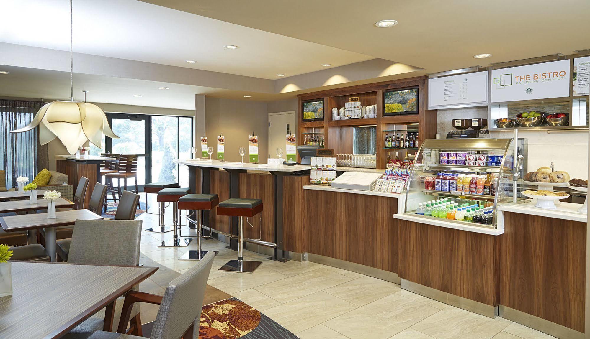Courtyard By Marriott Ithaca Airport/University Exterior photo
